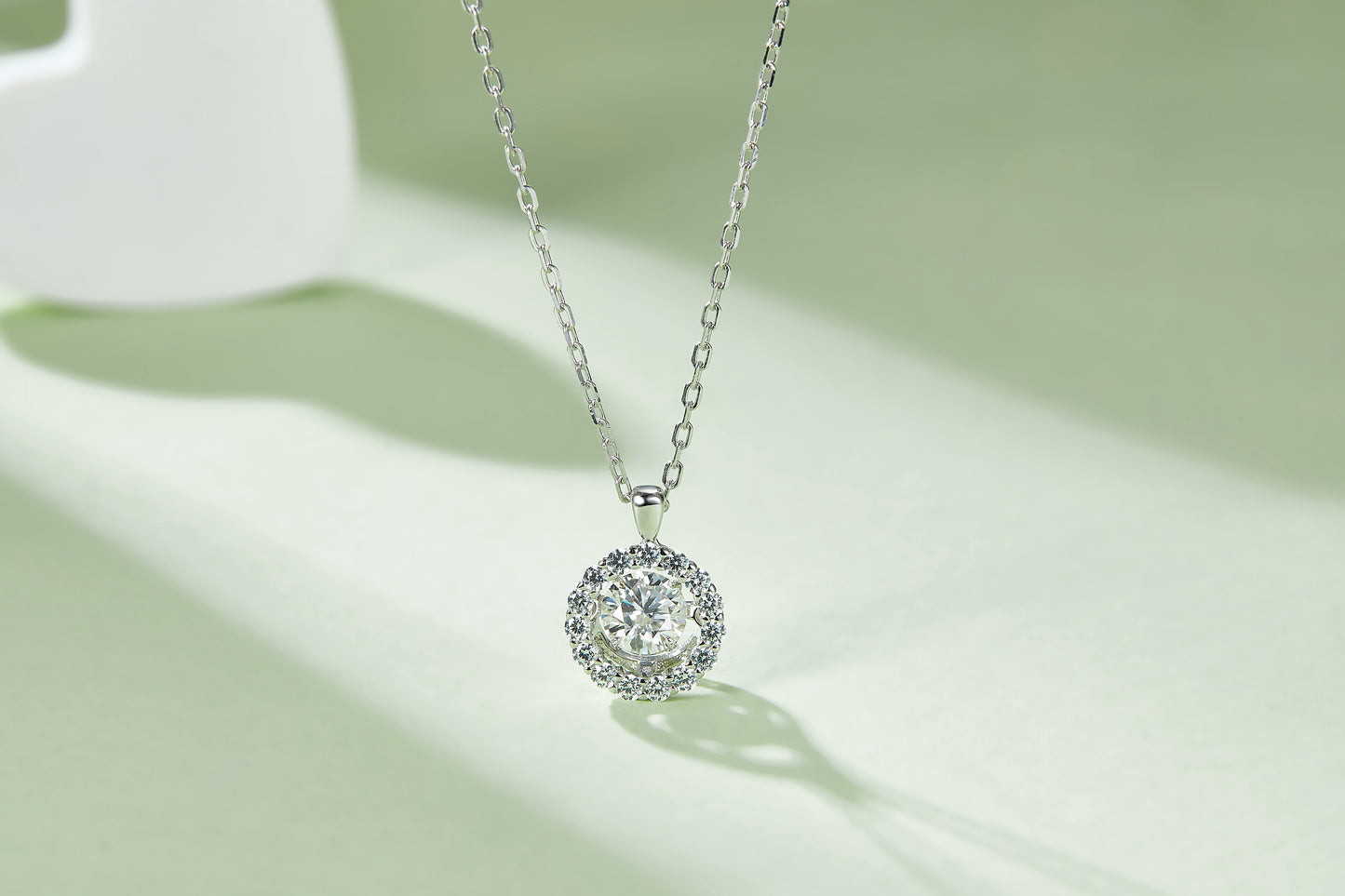 Set With Top-quality Moissanite, This Luxurious And Fashionable Light Luxury Trend Jewelry Necklace Pendant Is Made Of S925 Silver Electroplated With Platinum