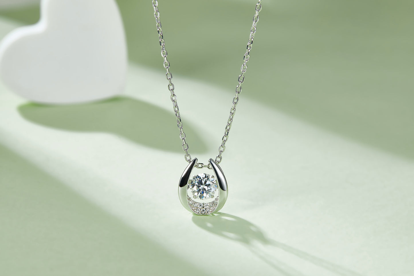 Set With Top-quality Moissanite, This Luxurious And Fashionable Light Luxury Trend Jewelry Necklace Pendant Is Made Of S925 Silver Electroplated With Platinum